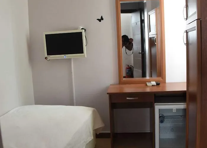 מלון Mia Butik 3*